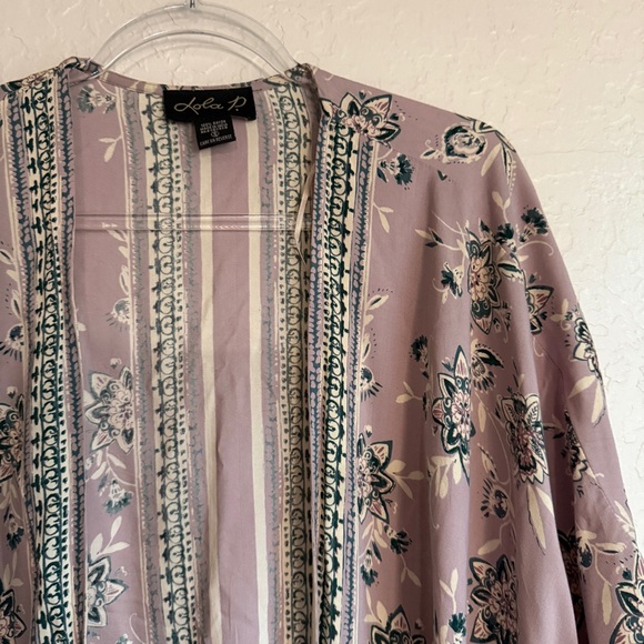 Lola P. Floral Light Purple Kimono Size Small - Picture 3 of 9